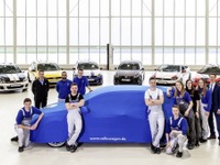 VW ゴルフ GTI 、ワンオフ初公開へ…職業訓練生がカスタマイズ 画像