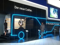 VWの大型商用車、クラフター 次期型…シルエットが見えた 画像