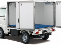 ダイハツ、ハイゼット トラック にカラーアルミ中温冷凍車を追加 画像