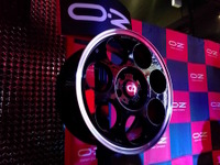 伊ホイールブランド「OZ」が45周年、記念モデル発表でイベント 画像