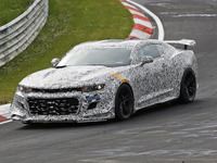 シボレー カマロ Z/28 次期型、迫力のエアロキットでニュル快走！ 画像