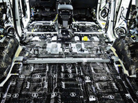 愛車を静かで快適に変えてくれる「車内空間の魔術師」の存在 画像