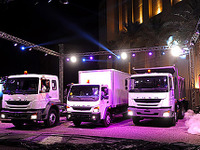 三菱ふそう、中東クウェート市場に新型トラックを投入 画像