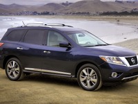 日産 パスファインダー、米国でリコール…ブレーキ灯が消えない 画像
