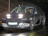 VW ポロ 次期型にも兄弟車、セアト イビーサ の姿 画像