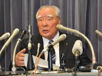 【新聞ウォッチ】燃費不正のスズキ、CEO職返上しても“生涯現役”貫く鈴木修会長 画像