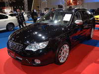 【東京オートサロン07】スバル アウトバック STI はプラス100万円 画像