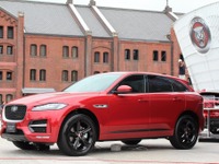 【ジャガー F-PACE】走り去っていく姿にジャガーらしさ感じさせる 画像