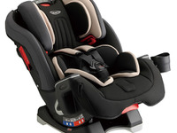 【カーグッズ】“ママの使いやすさ”で選ぶチャイルドシート 画像