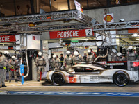 【ルマン24時間 2016】15時間…12秒差で続くトップ争い 画像