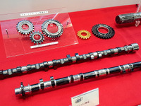 【ものづくりワールド16】1周0.2秒差をつけるDLC技術…アイ・シイ・エス、F1マシン用ギアを展示 画像