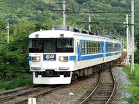 列車が来ると上がる遮断機! 天災でも鉄道の責任重大 画像