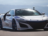 【パイクスピーク16】ホンダ NSX 新型、量産車クラスで優勝 画像