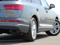 【アウディ Q7】軽量化と取り回し向上 画像