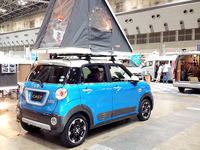 【東京キャンピングカーショー16】テントを載せる…車上泊という発想、30万円台から 画像