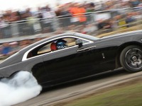 【グッドウッド16】最強のロールスロイス、レイス …624馬力がヒルクライム 画像