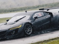 ホンダ NSX の GT3レーサー、フルカーボンボディで開発テスト 画像