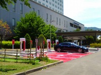 テスラ、長野に超急速充電施設を開設…国内10か所目 画像