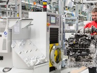 VWグループ、ポルシェにV8エンジンの生産を集約へ 画像
