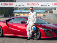 ホンダ NSX 新型、アロンソが試乗…「ブレーキ感覚はF1に近い」 画像