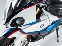 100周年カラーがまぶしい…写真で見るBMWモトラッド「セレブレーション・エディション」 画像