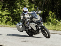 【ムルティストラーダ 1200エンデューロ 550km試乗】ダートエリアへも“ひとっ飛び”の高速巡航力…青木タカオ 画像