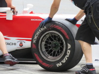 【スーパーフォーミュラ 富士テスト】もてぎ戦で使用される“赤帯ソフトタイヤ”が実走 画像