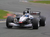 【F1イギリスGPリザルト】引退説ハッキネン、今季初優勝!! 画像