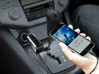 サンワダイレクト、Lightning端子搭載のFMトランスミッター発売 画像