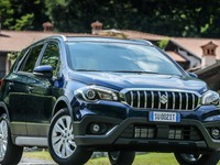 【スズキ SX4 Sクロス 改良新型】イタリアで先行公開…表情一新 画像