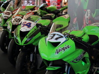 【鈴鹿8耐】歴代Ninjaが集結…カワサキ特別展をGPスクエアで開催中 画像