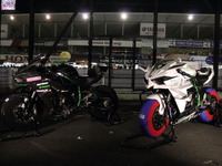 【鈴鹿8耐】夜の鈴鹿をNinja H2Rがデモラン、驚きの加速にスタンドから歓声 画像