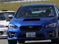 2.0ターボ4WD車はちょっと違う？ ドライビングレッスン　9月21日 画像