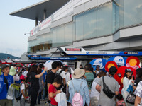 【SUPER GT 第5戦】ニッサン陣営が新たな給油塔を導入、ブームには電飾付き 画像