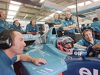 ベネトン不調の原因はハッカー---ハイテクF1の急所 画像