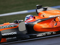 スパイカー、カラーリング変更 画像