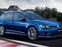 VW ゴルフR ヴァリアント、カーボンミラー採用の限定モデル発売 画像