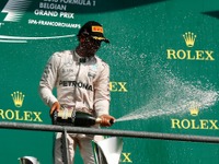 【F1 ベルギーGP】途中赤旗中断の混乱がありながらも、ロズベルグがポール・トゥ・ウィン 画像