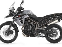 トライアンフ タイガー800、新色マットアルミニウムシルバーを追加 画像