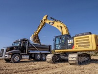 キャタピラー、「Catテクノロジ」搭載の油圧ショベル Fシリーズ を発売 画像