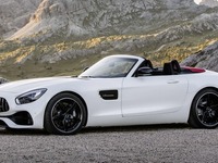 メルセデス AMG GT にロードスター、オープン版が登場 画像
