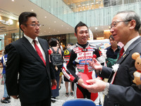 ホンダ熊本ライダー手島選手「レースも郵便もゴールがある」 画像