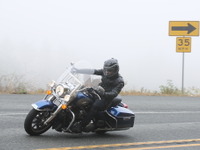 【ハーレー ロードキング 試乗】足まわりの強化でワインディングも軽快…青木タカオ 画像