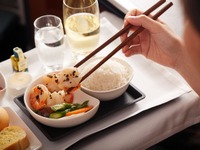 機内食に「Mott 32」とのコラボメニュー…キャセイパシフィック航空 画像