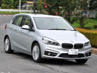 【BMW 225xe アクティブツアラー 試乗】家族に優しいプラグインハイブリッド…鈴木ケンイチ 画像