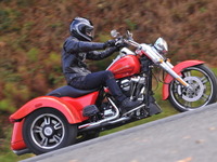 【ハーレー フリーウィーラー 試乗】バイク免許なしで乗れるハーレー、という価値…青木タカオ 画像