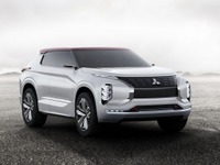 【パリモーターショー16】三菱、次世代SUV GT-PHEV コンセプトを世界初公開へ 画像