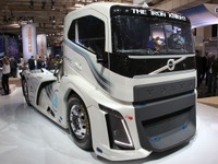 【ハノーバーモーターショー16】オーバー200km/h、ギネス記録最速トラック「アイアン ナイト」発見…ボルボトラックス 画像