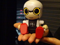 【トヨタ KIROBO mini】トヨタ 吉田専務、「社会課題へのチャレンジ」 画像