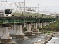 JR東日本『四季島』、10両フル編成の試運転始まる 画像